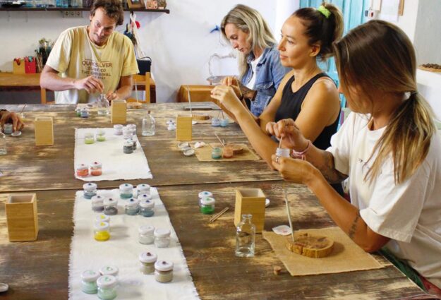 Taller de yoga y arte en Tenerife