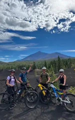 4 amigos en la ruta de ebike al chinyero