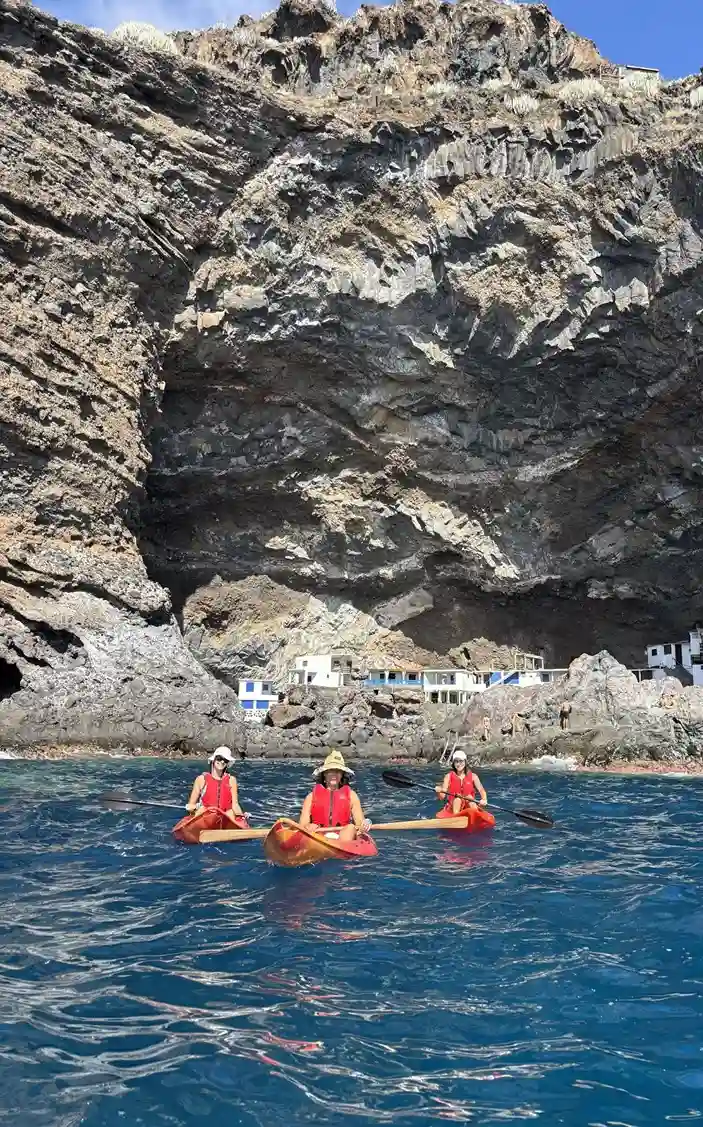 Kayak en Por&iacute;s de Candelaria - Cueva Bonita