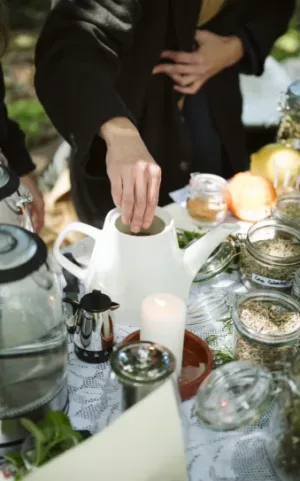 Taller de Infusiones Canarias: Aromas, Tradición y Bienestar